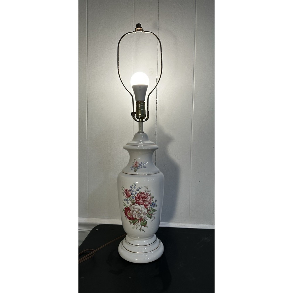 Vintage Floral Porcelain Table Lamp White Ceramic Rose‎ Bouquet Gold Trim 31"